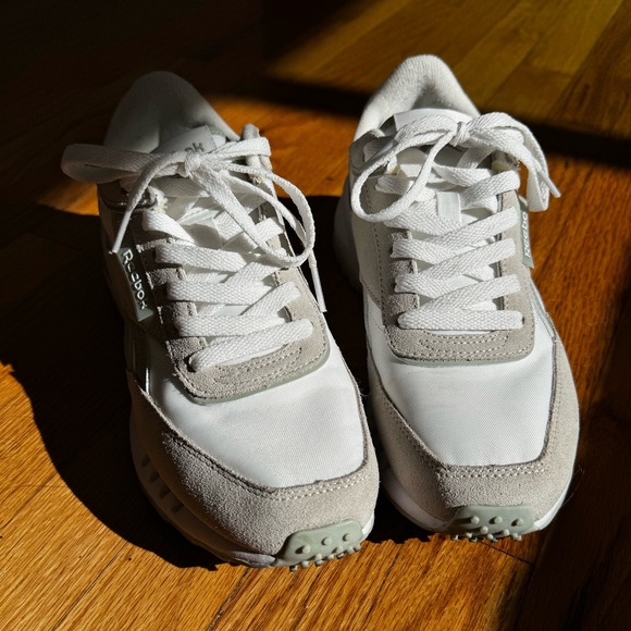 Women’s Reebook Everyday Sneakers - Picture 3 of 6